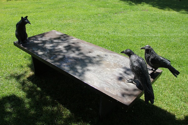 garden bench ravens